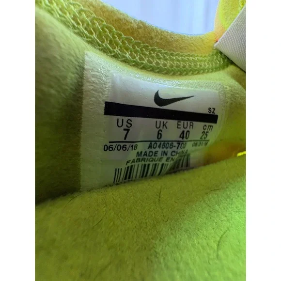 Off-White x Nike Air Force 1 Low Volt Neon Yellow Black AO4606-700 Mens Size 7 - Picture 8 of 9